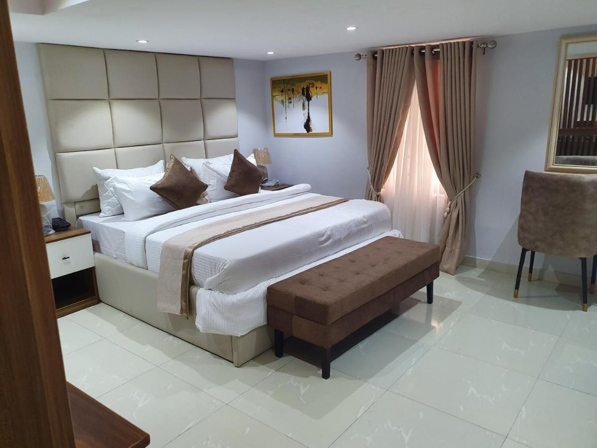 King Suite,1301679532:JPEG